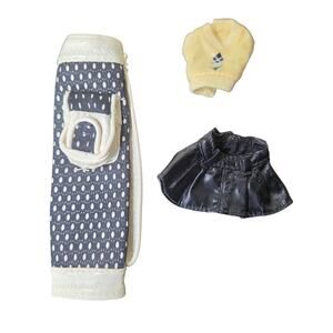 Vintage 2005 Bratz Play Sportz Groovin' Golf Cloe Golf Bag, Skirt, Sweater Vest